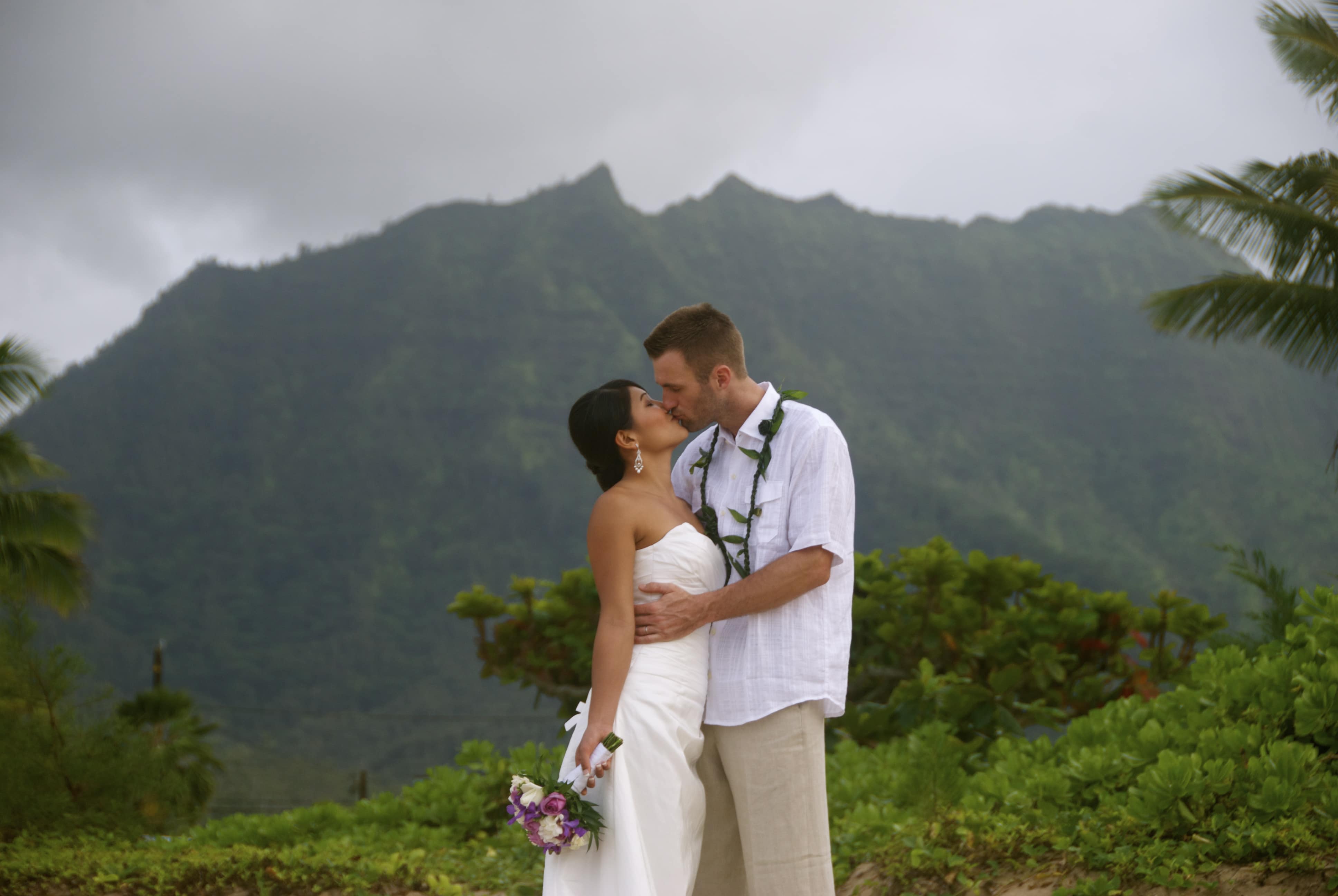 Hawaii wedding tips