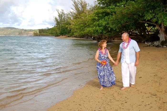 Kauai wedding photo location Anini Beach